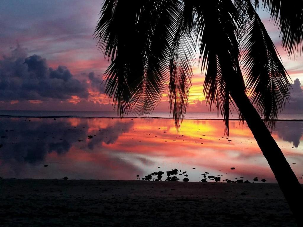 Sunset Palms Rarotonga Hotel Buitenkant foto