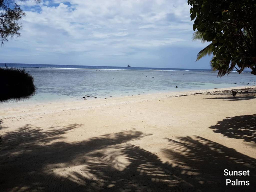 Sunset Palms Rarotonga Hotel Buitenkant foto